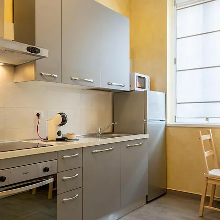 Leader 2 - Monzino - Hockey Msg Arena - Linate - Apartment